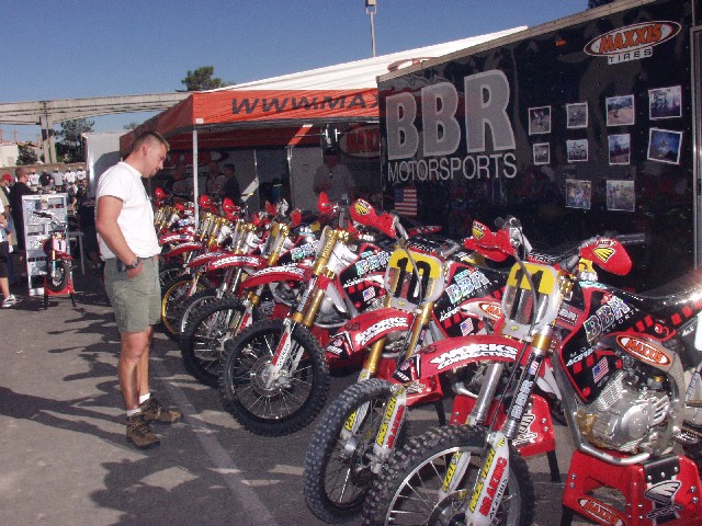 10 identical BBR bikes